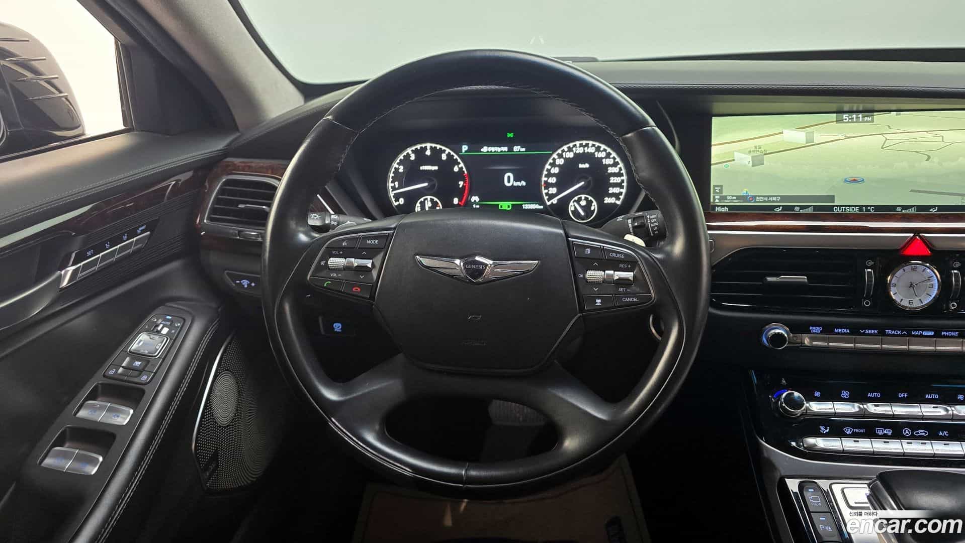 EQ900 Genesis 2016.1-OPTION-018