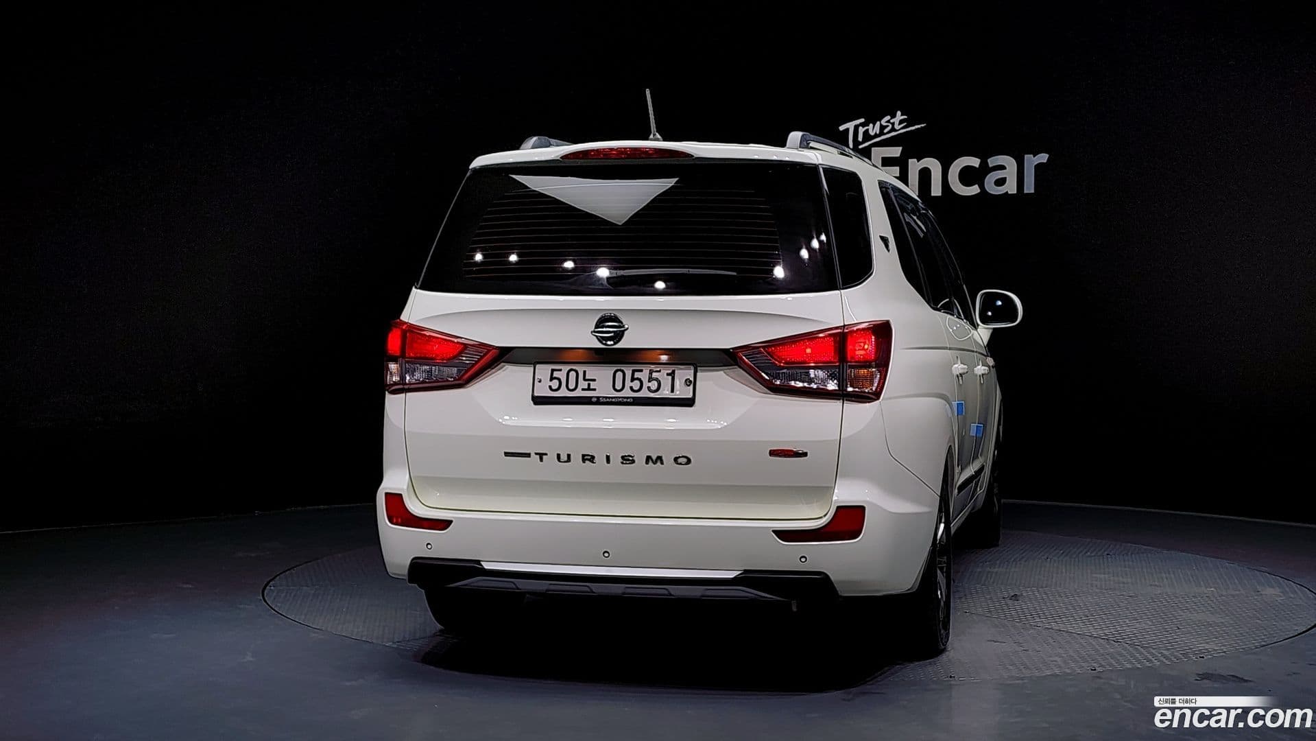 Main__Slider__Photo:KORANDO KG_Mobility_Ssangyong 2016.2-3