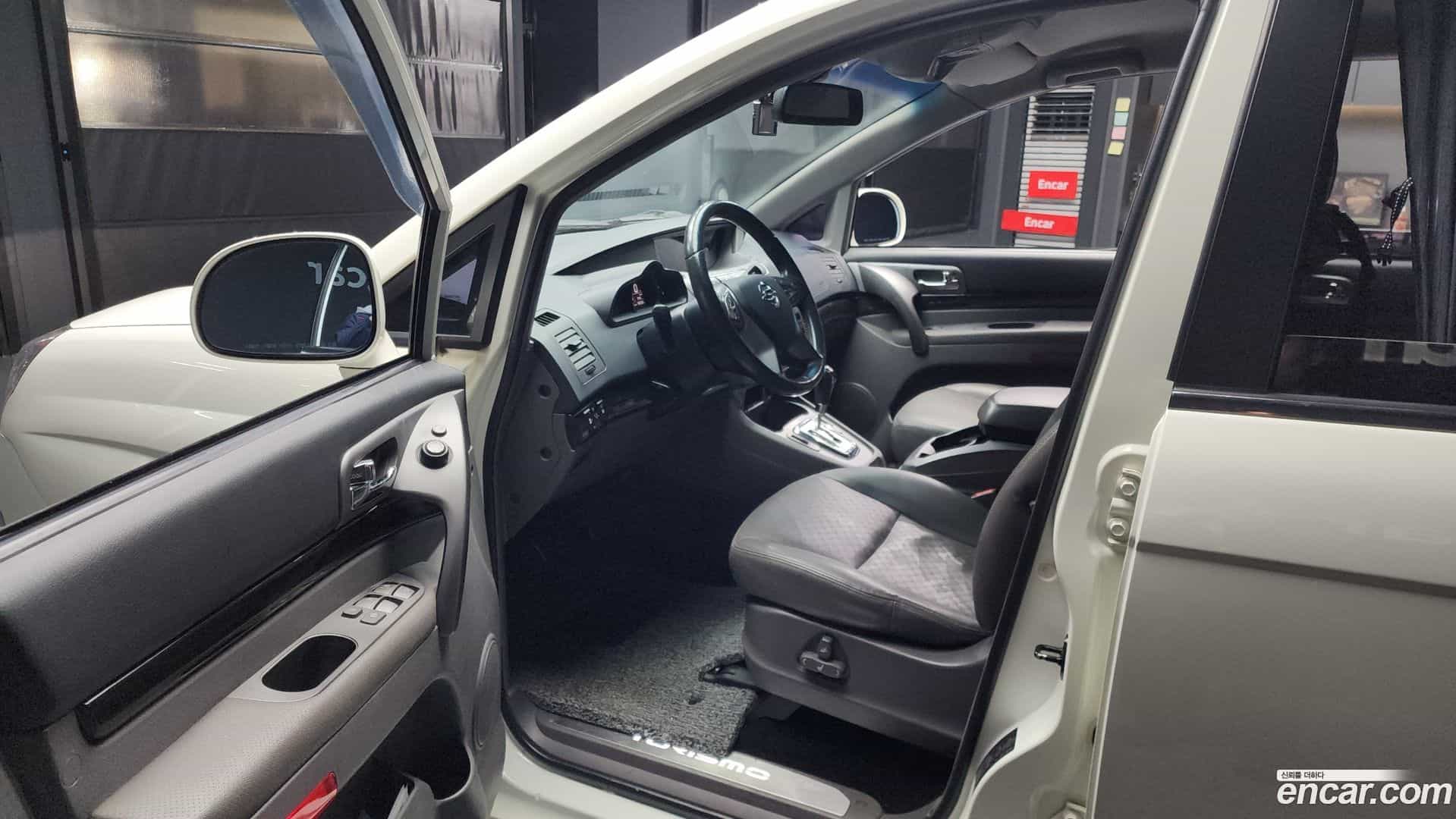 KORANDO KG_Mobility_Ssangyong 2016.2-INNER-010