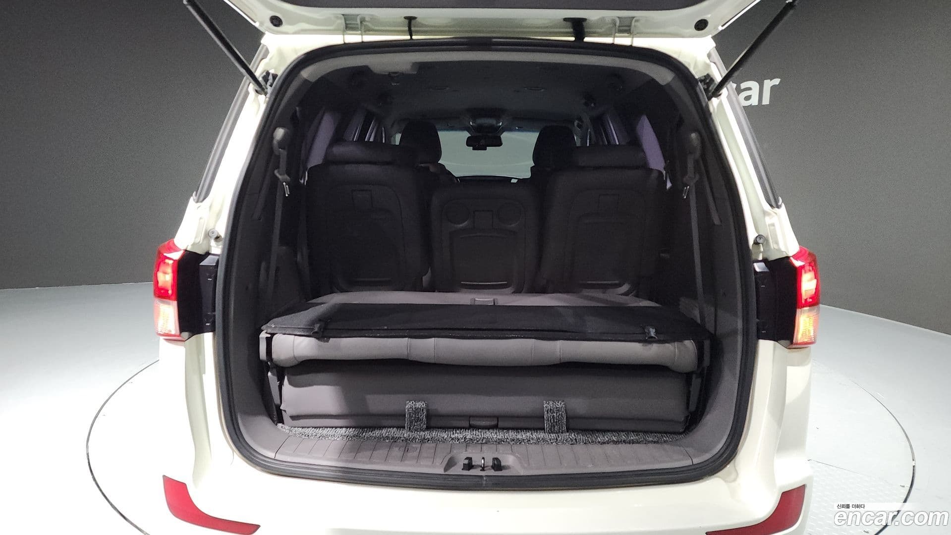 Main__Slider__Photo:KORANDO KG_Mobility_Ssangyong 2016.2-19