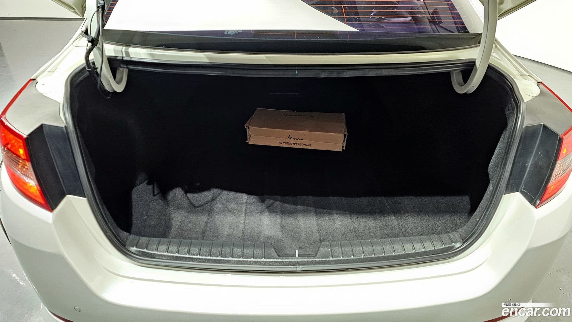 Main__Slider__Photo:K5 Kia 2012.10-19