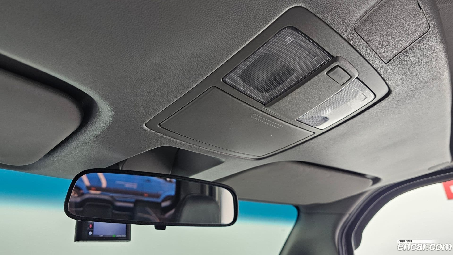 Main__Slider__Photo:RAY Kia 2018.2-16