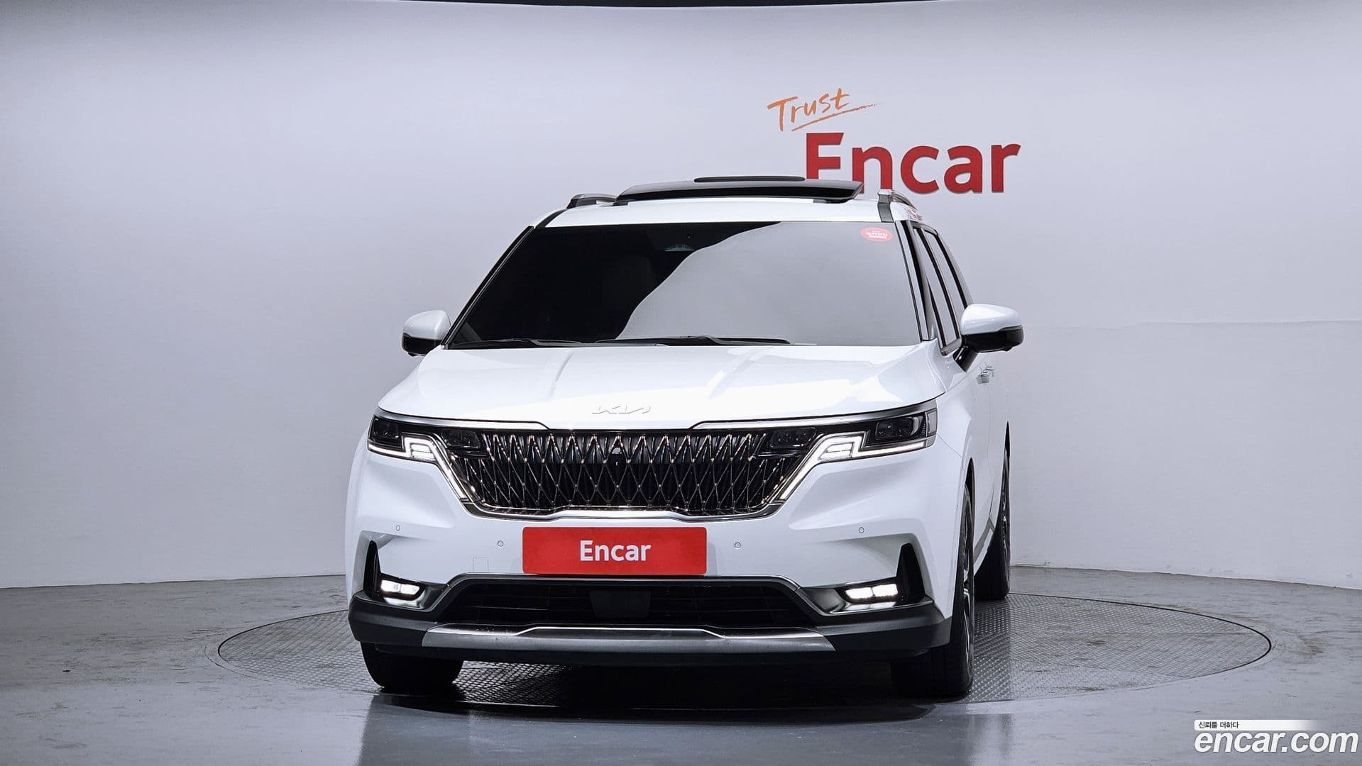 Main__Slider__Photo:Canival Kia 2023.0-2