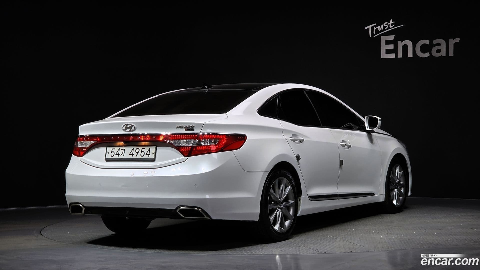 Main__Slider__Photo:Grandeur Hyundai 2015.11-1