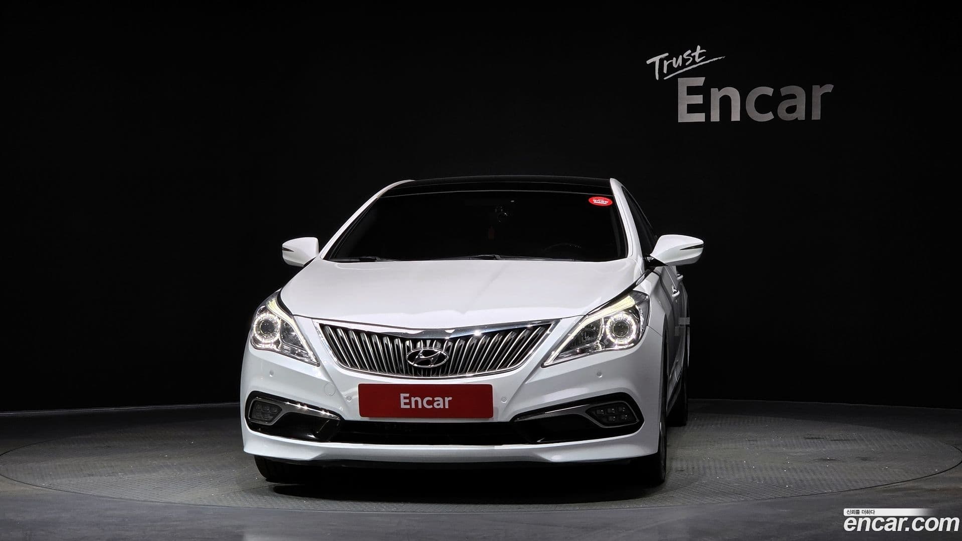 Main__Slider__Photo:Grandeur Hyundai 2015.11-2