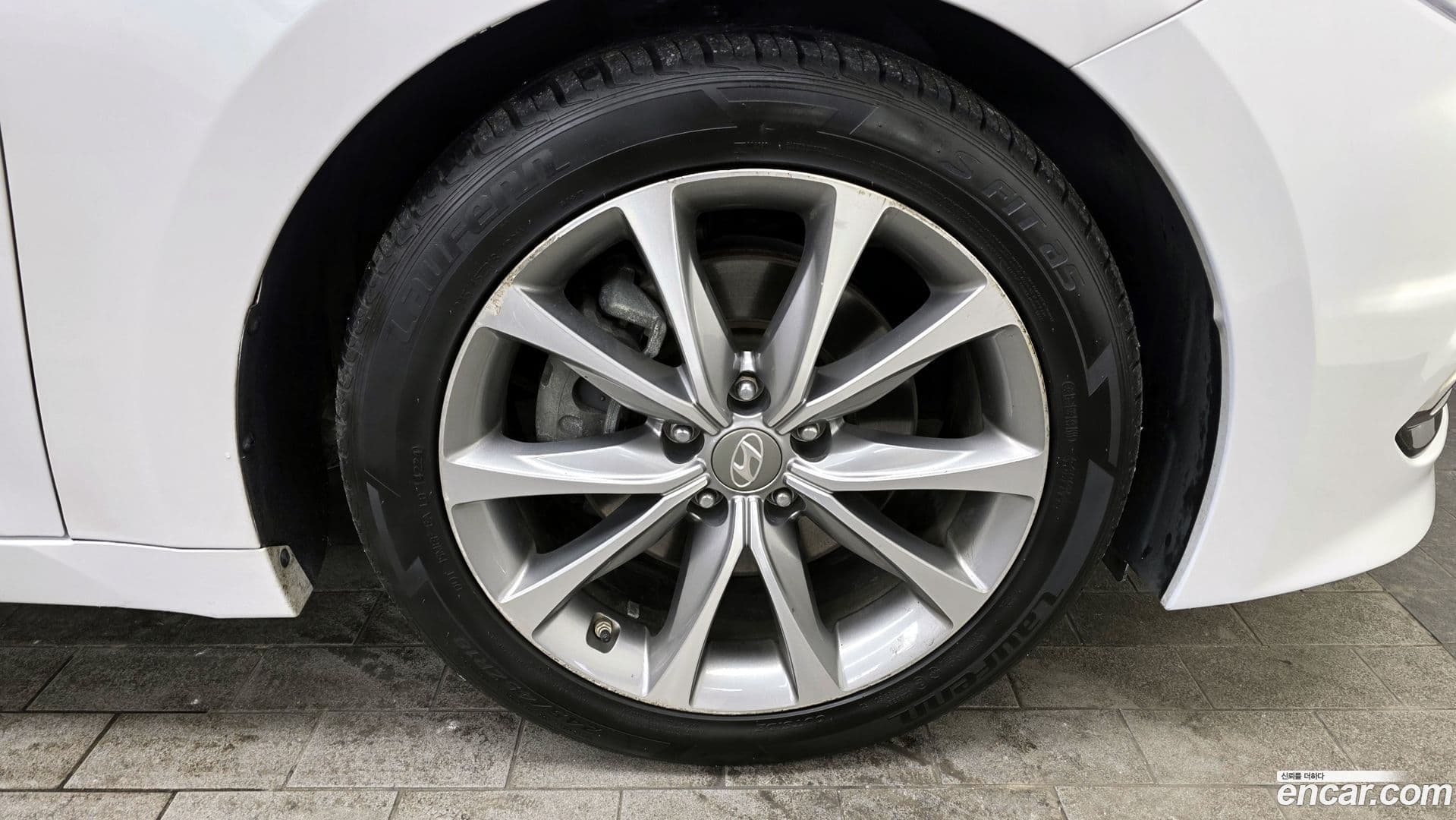 Main__Slider__Photo:Grandeur Hyundai 2015.11-4