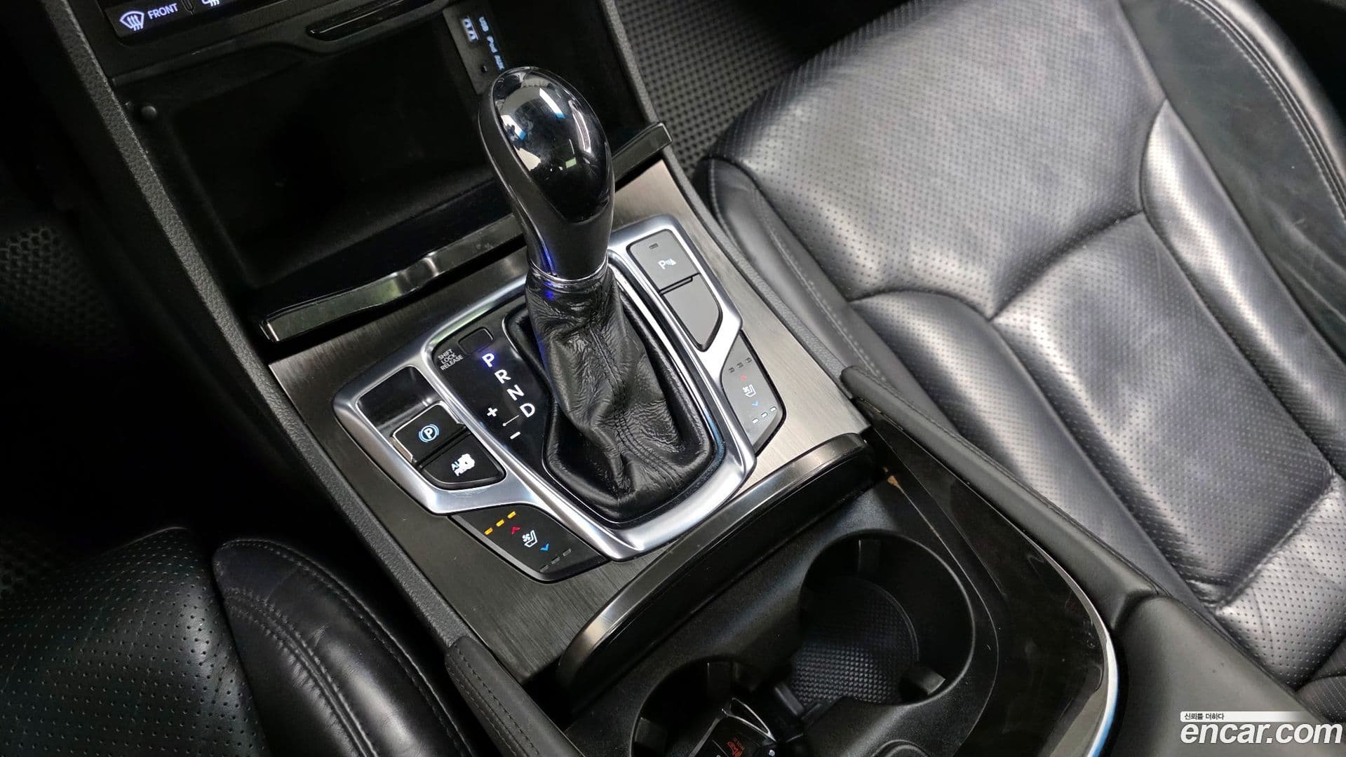 Main__Slider__Photo:Grandeur Hyundai 2015.11-8