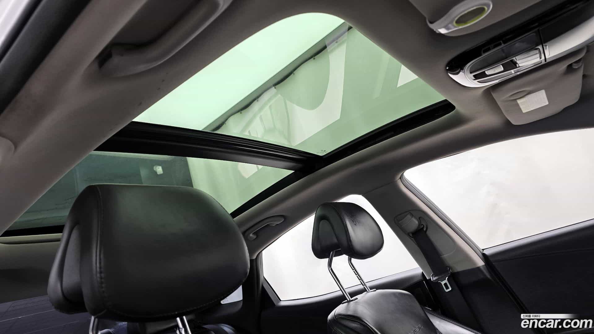 Grandeur Hyundai 2015.11-OPTION-021