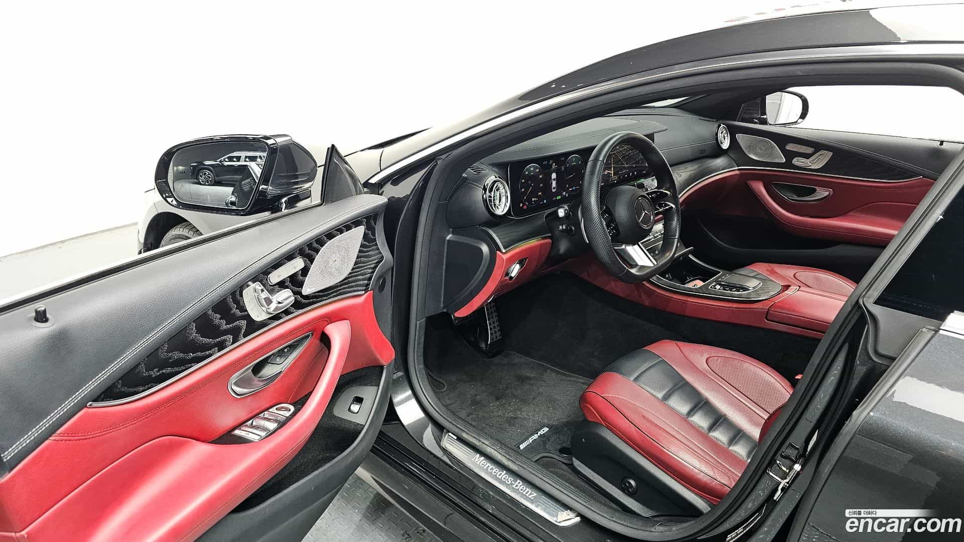 CLS-Class Mercedes-Benz 2023.2-INNER-010