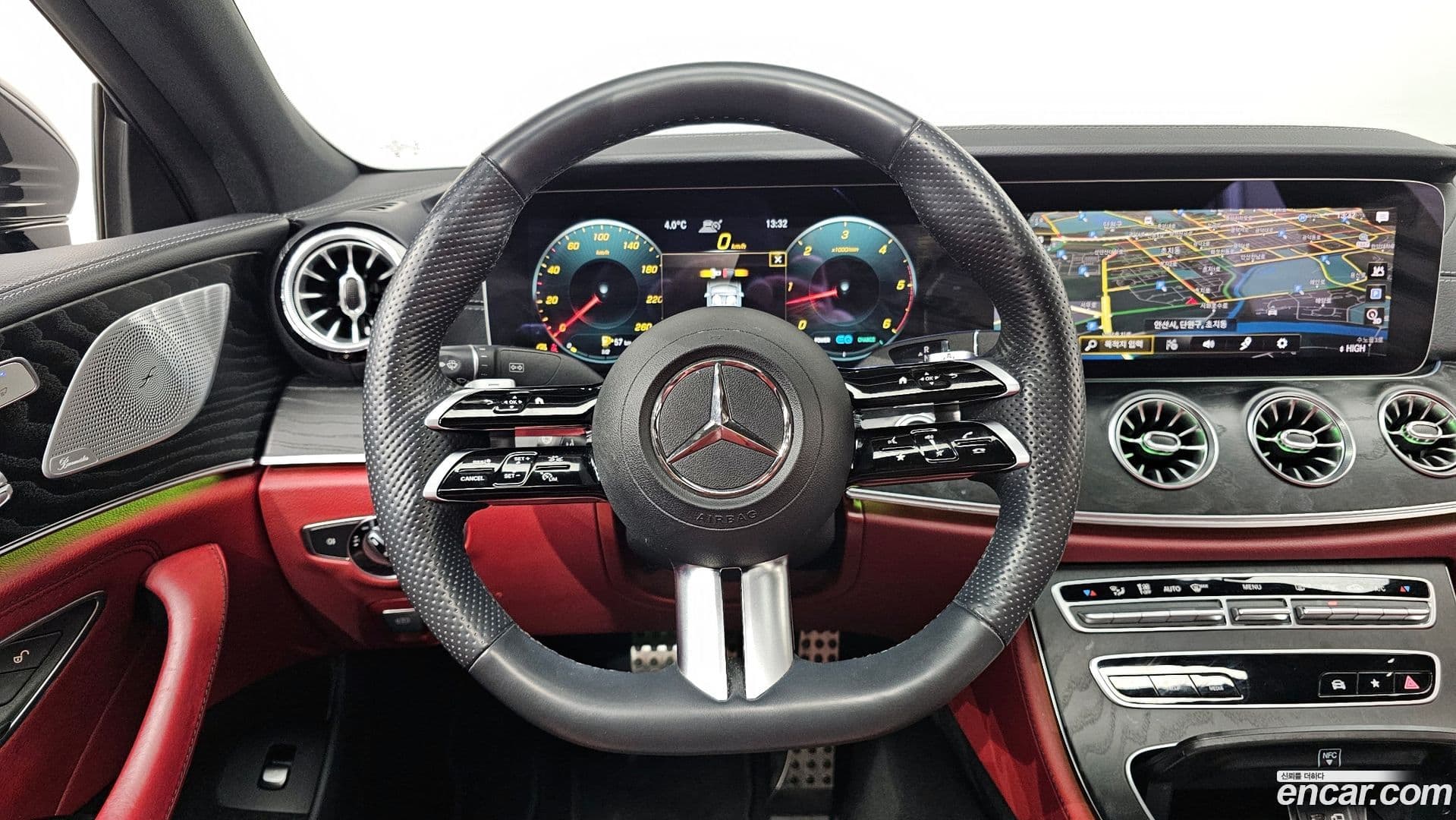 Main__Slider__Photo:CLS-Class Mercedes-Benz 2023.2-12