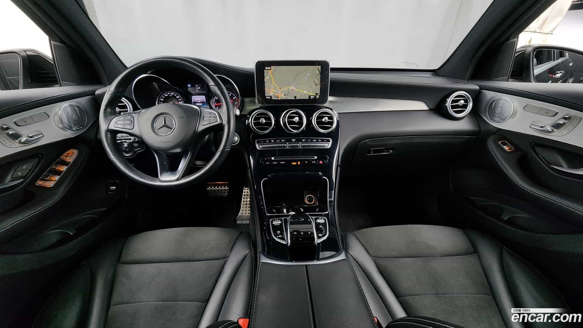 GLC-Class Mercedes-Benz 2019.9-INNER-007