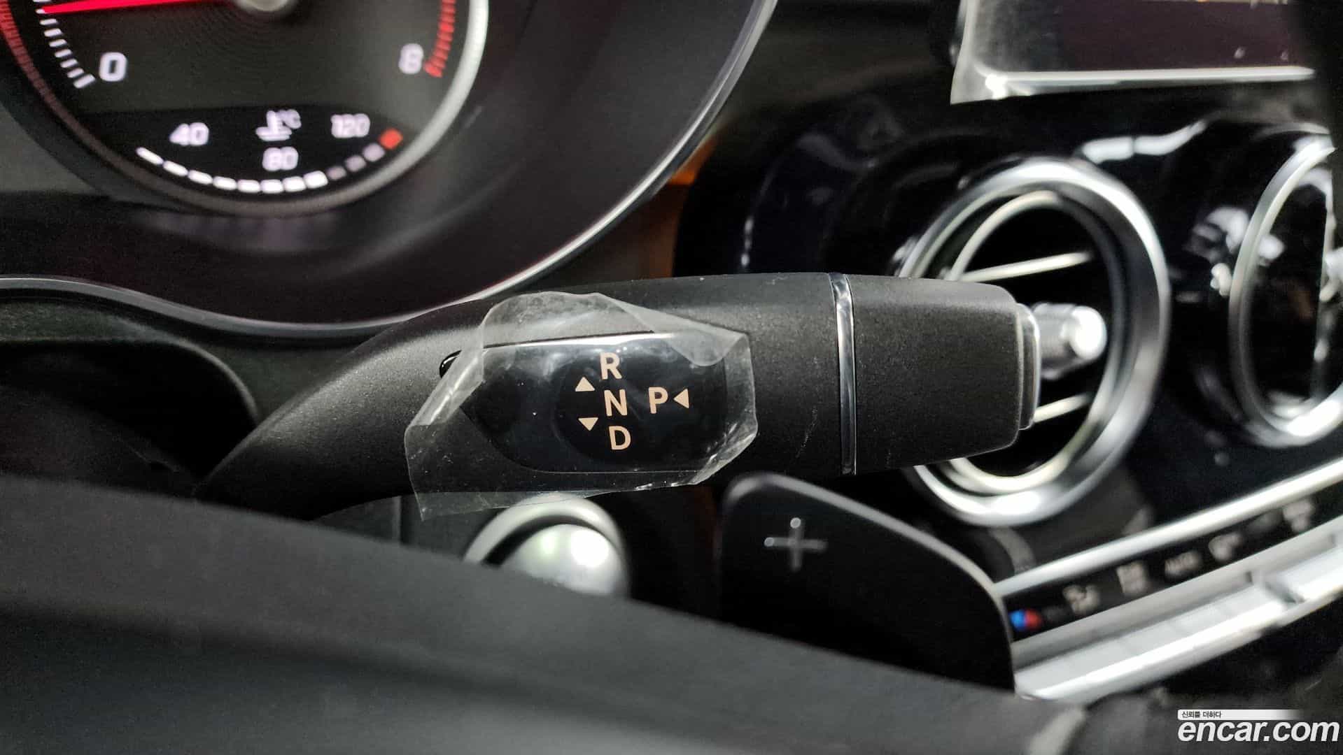 GLC-Class Mercedes-Benz 2019.9-INNER-009