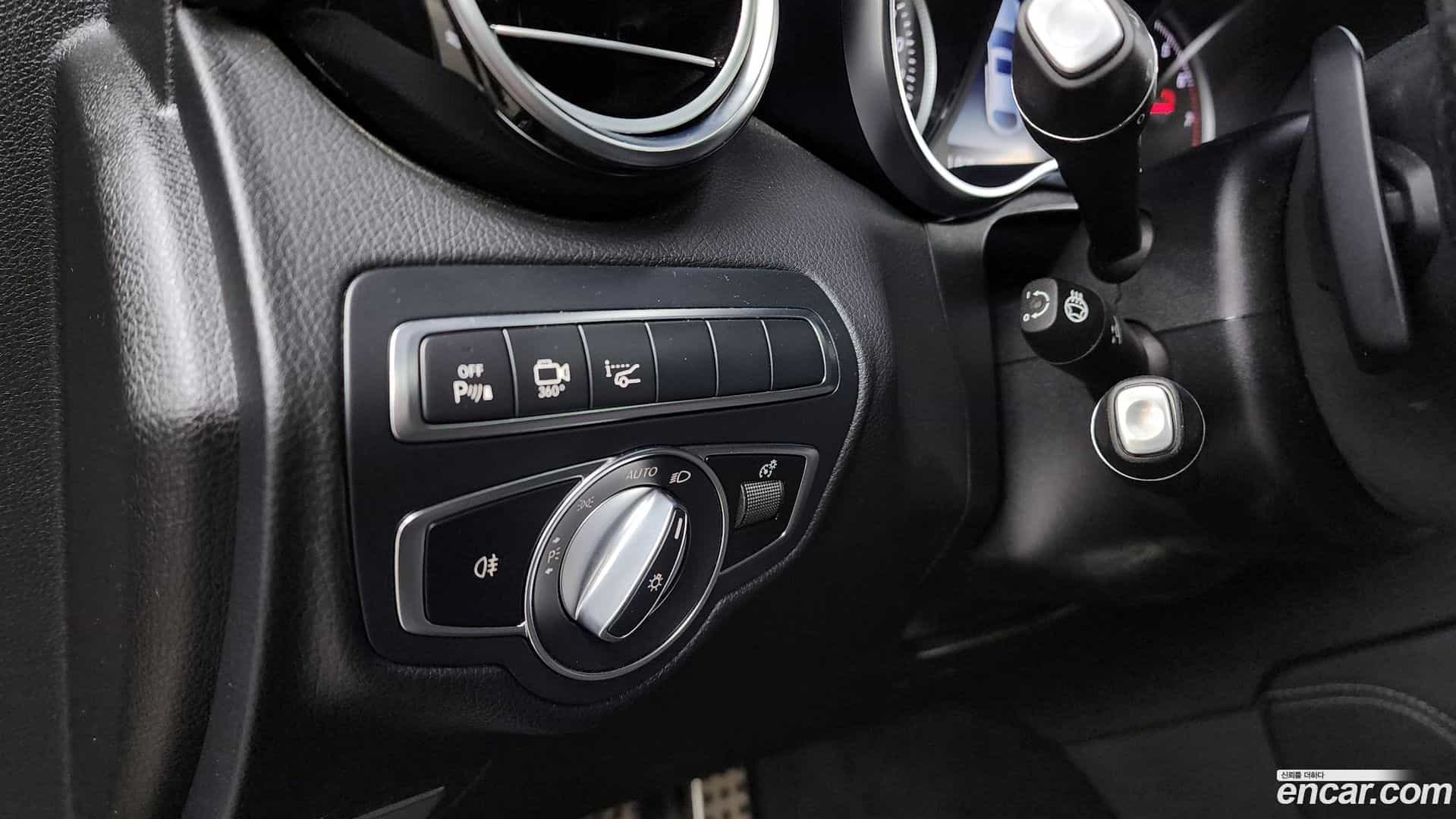 GLC-Class Mercedes-Benz 2019.9-OPTION-020