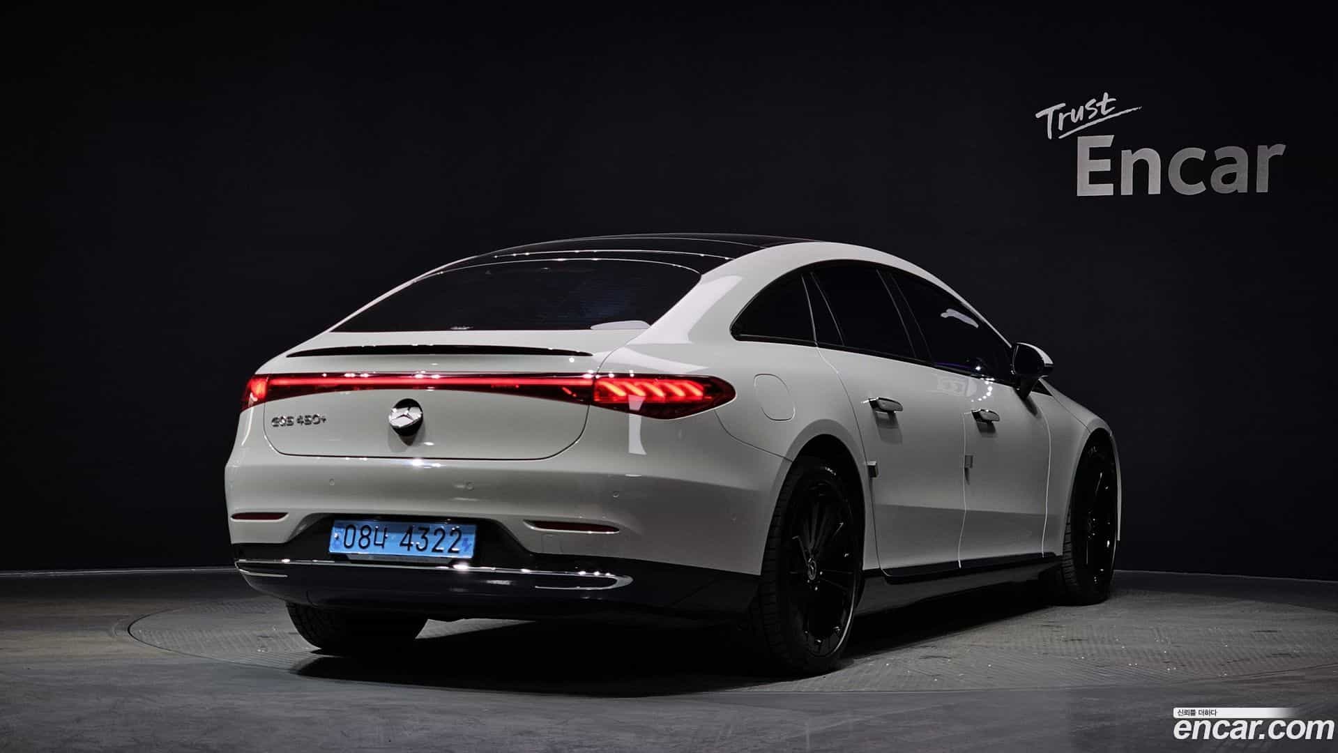 EQS Mercedes-Benz 2023.10-OUTER-002