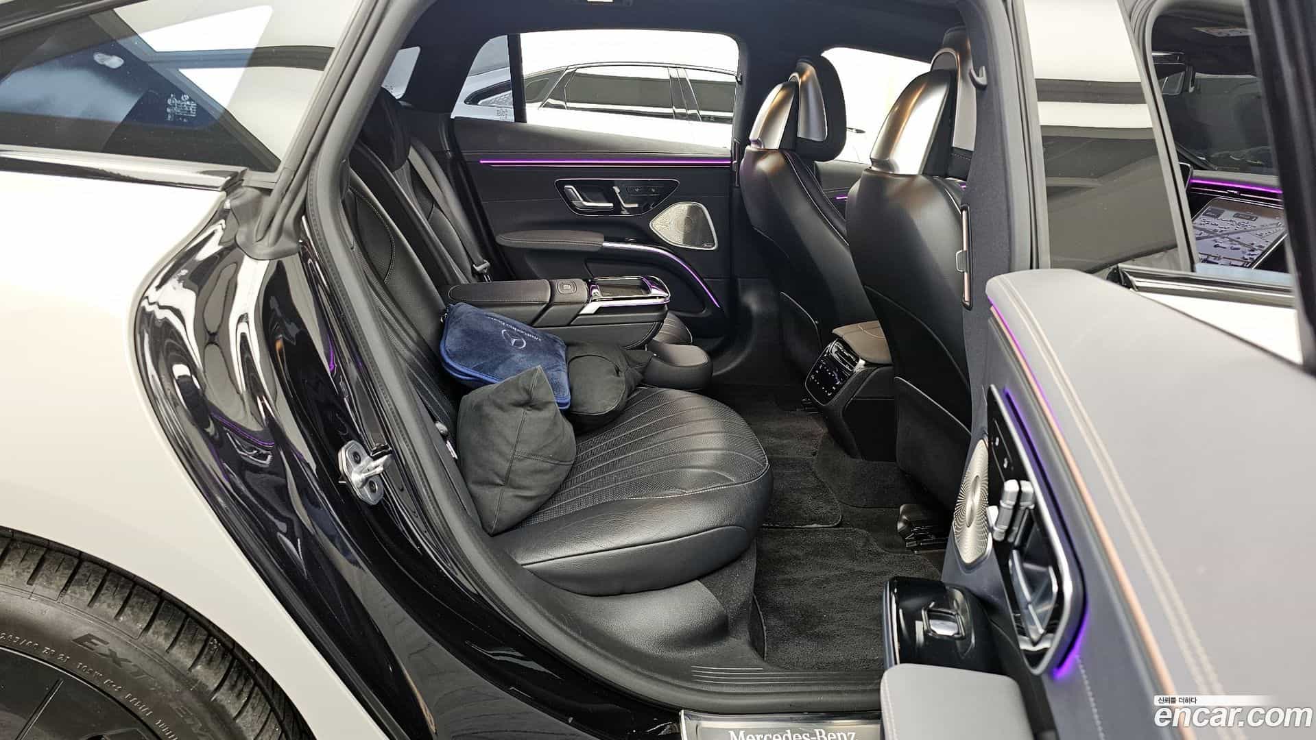 EQS Mercedes-Benz 2023.10-OPTION-016