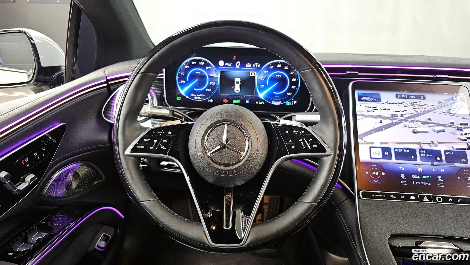 Main__Slider__Photo:EQS Mercedes-Benz 2023.10-12