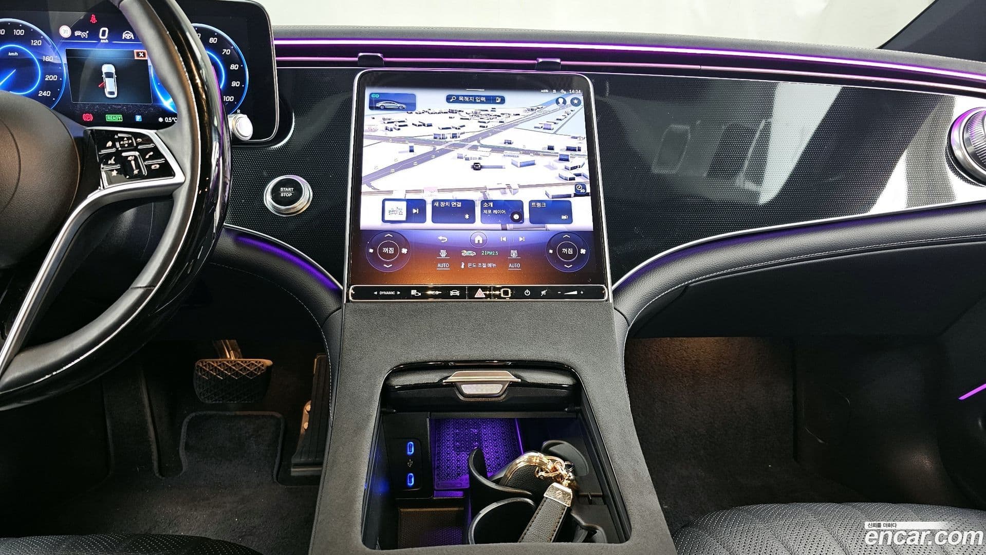 Main__Slider__Photo:EQS Mercedes-Benz 2023.10-13