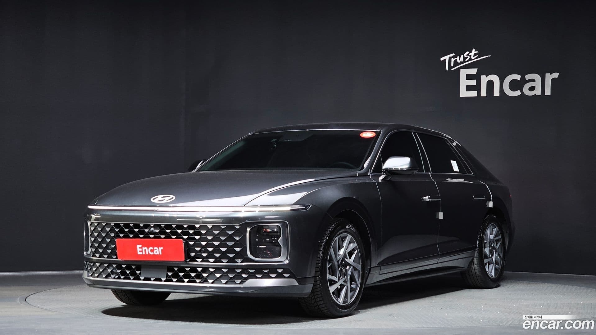 Main__Slider__Photo:Grandeur Hyundai 2023.11-0