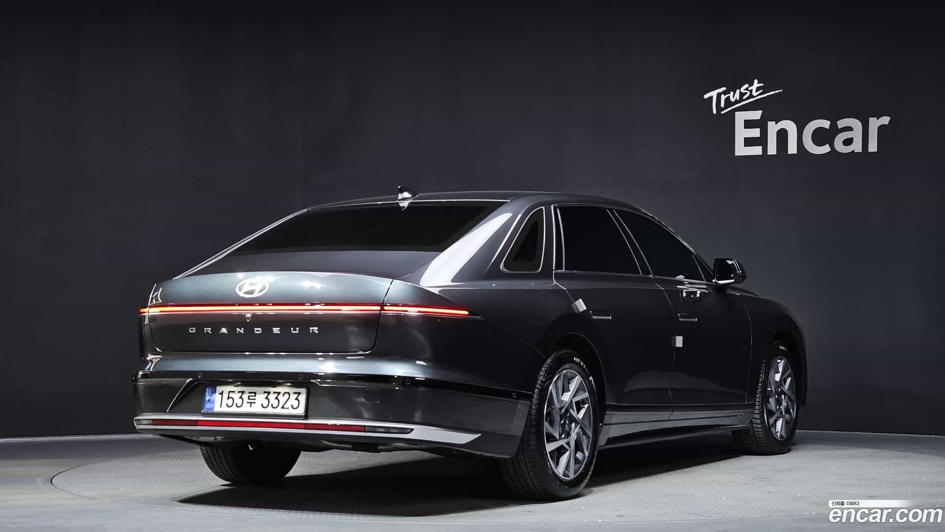 Grandeur Hyundai 2023.11-OUTER-002