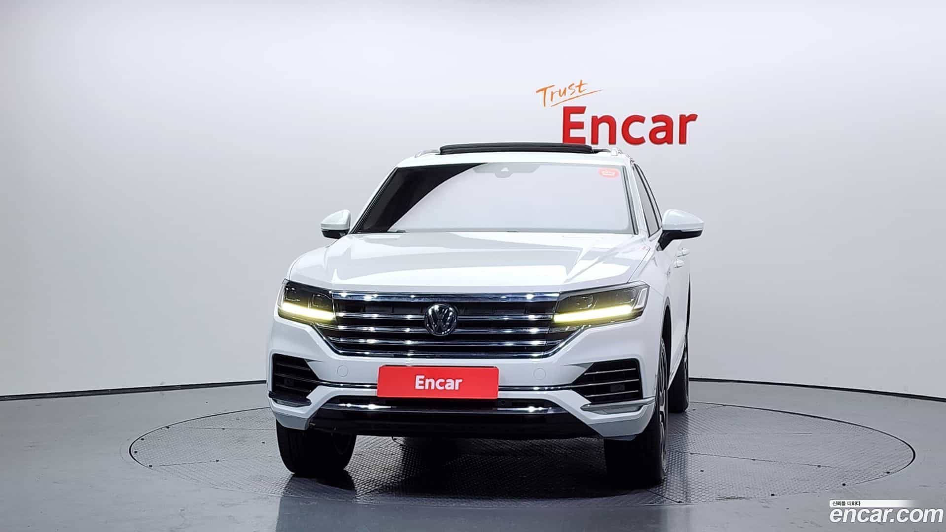 Touareg Volkswagen 2020.3-OUTER-003