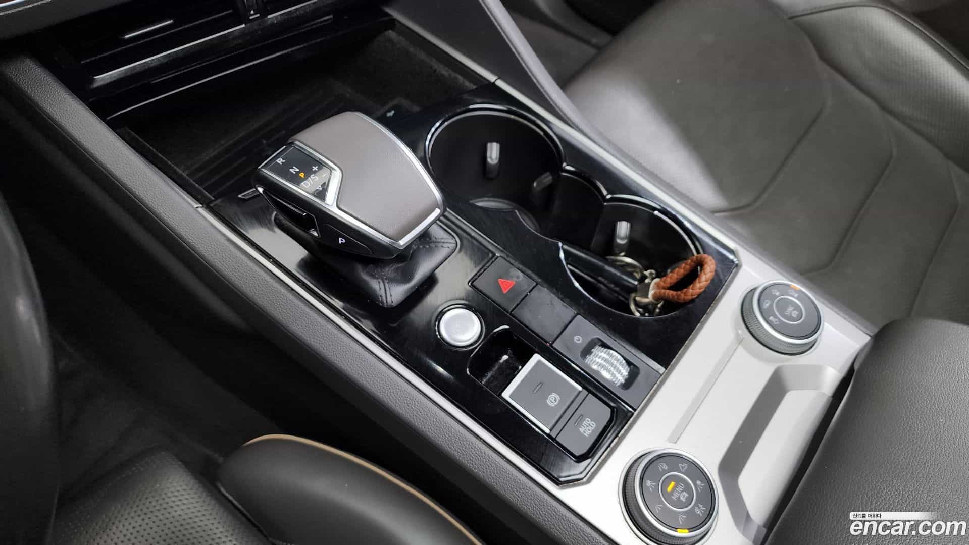 Touareg Volkswagen 2020.3-INNER-009