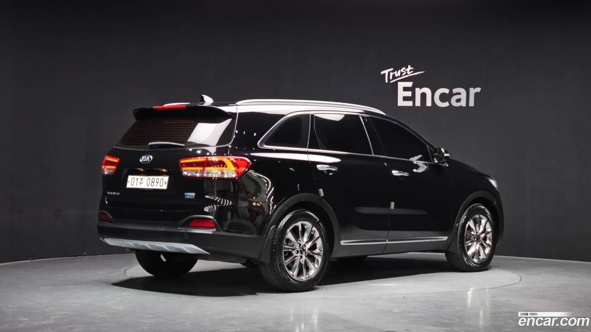 Main__Slider__Photo:Sorento Kia 2015.10-1