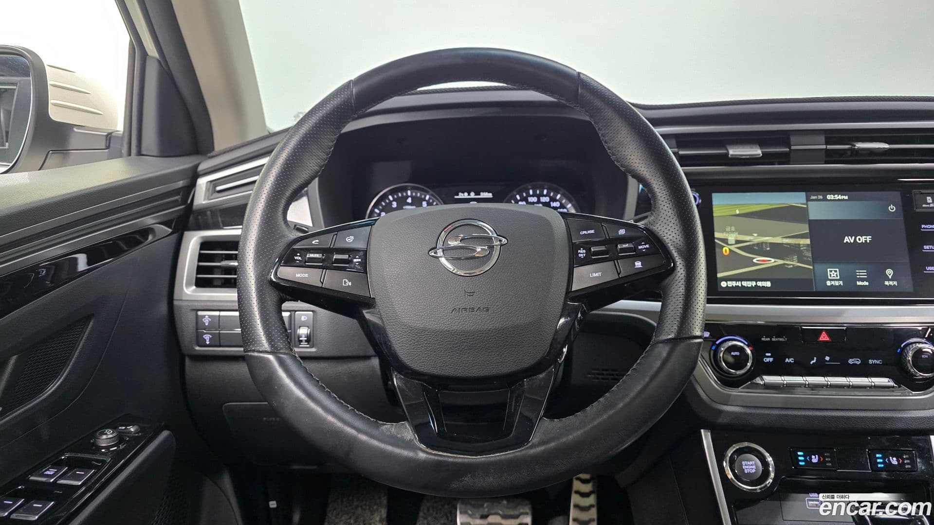 Main__Slider__Photo:KORANDO KG_Mobility_Ssangyong 2020.9-13