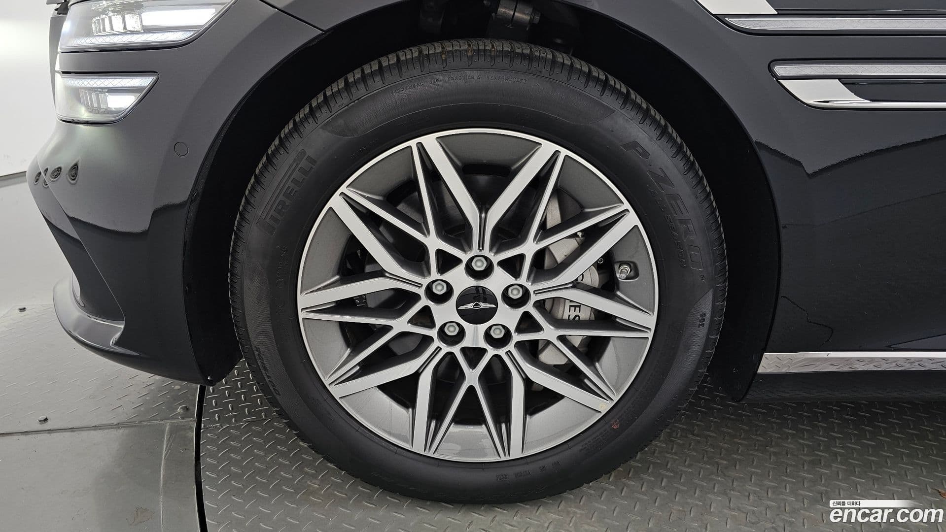 Main__Slider__Photo:G80 Genesis 2024.8-4