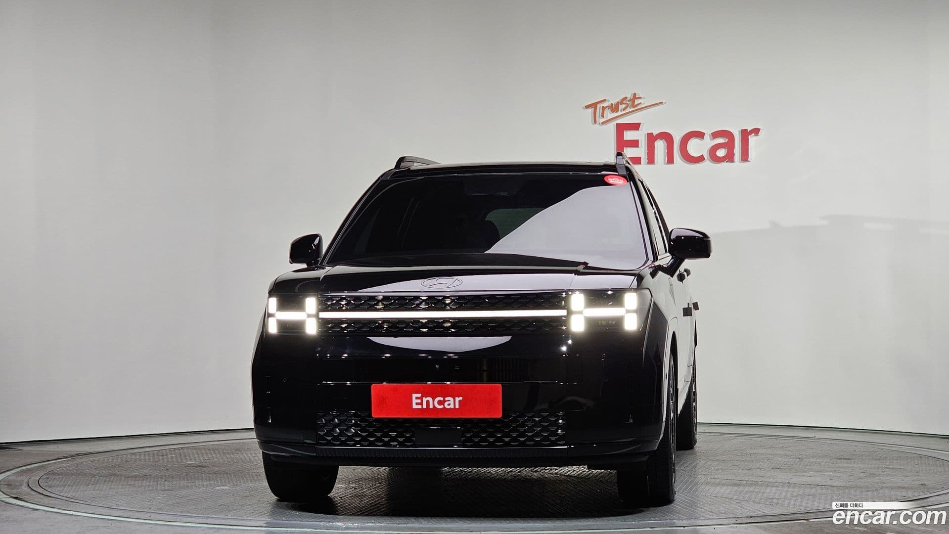 Main__Slider__Photo:Santafe Hyundai 2023.9-2