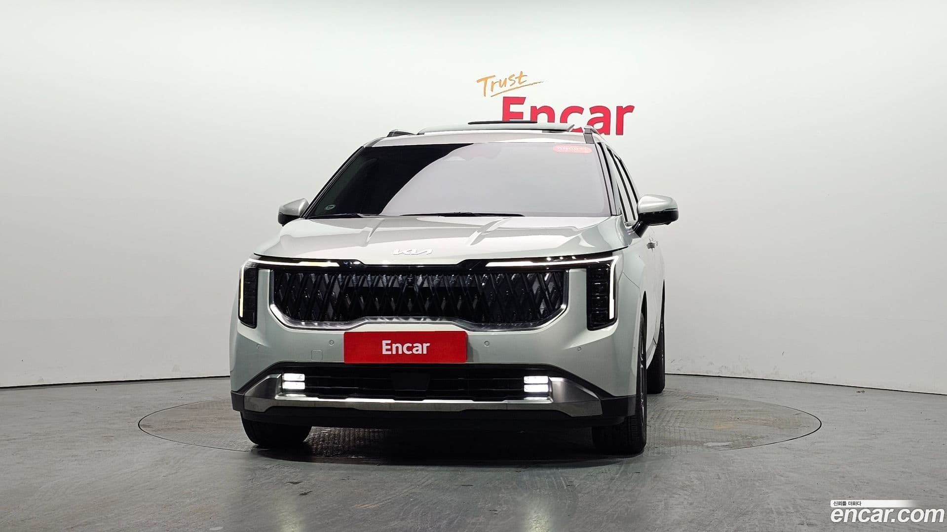 Main__Slider__Photo:Canival Kia 2024.2-2