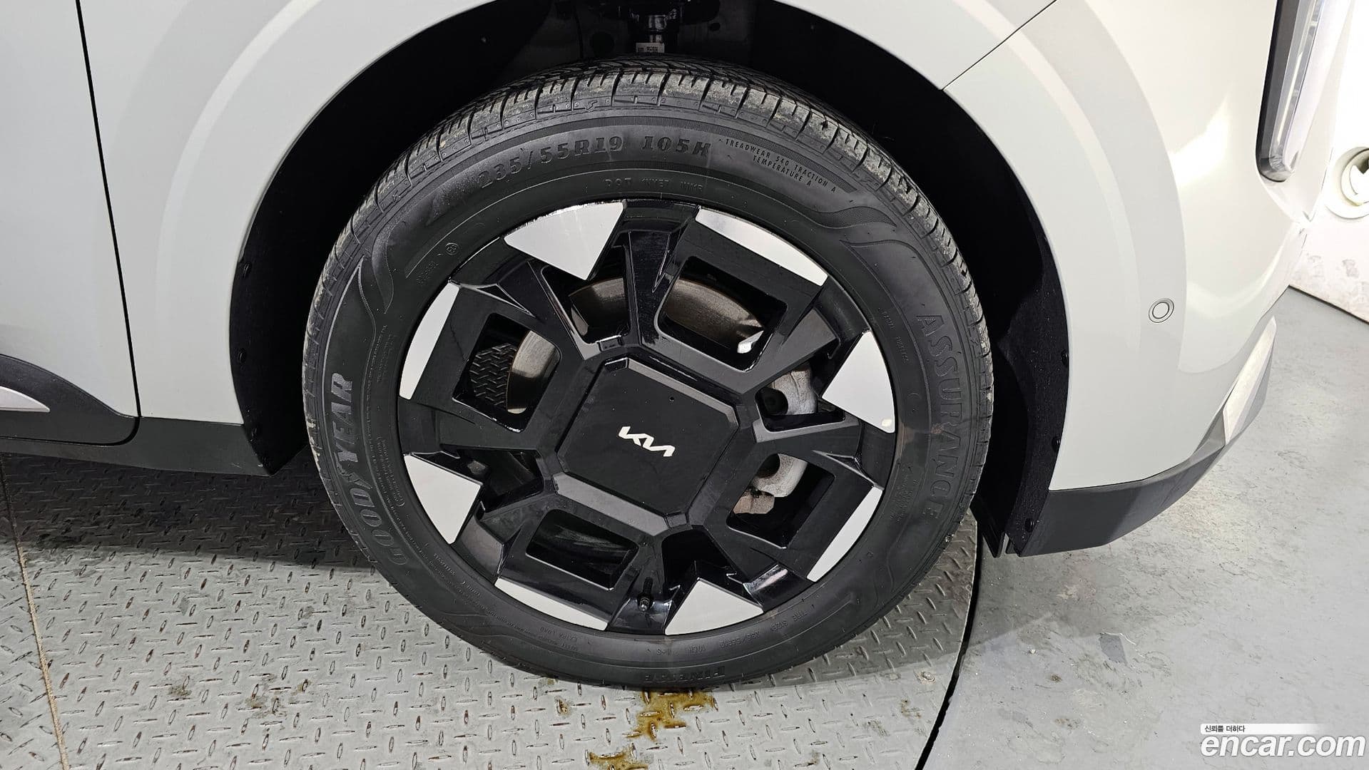 Main__Slider__Photo:Canival Kia 2024.2-4