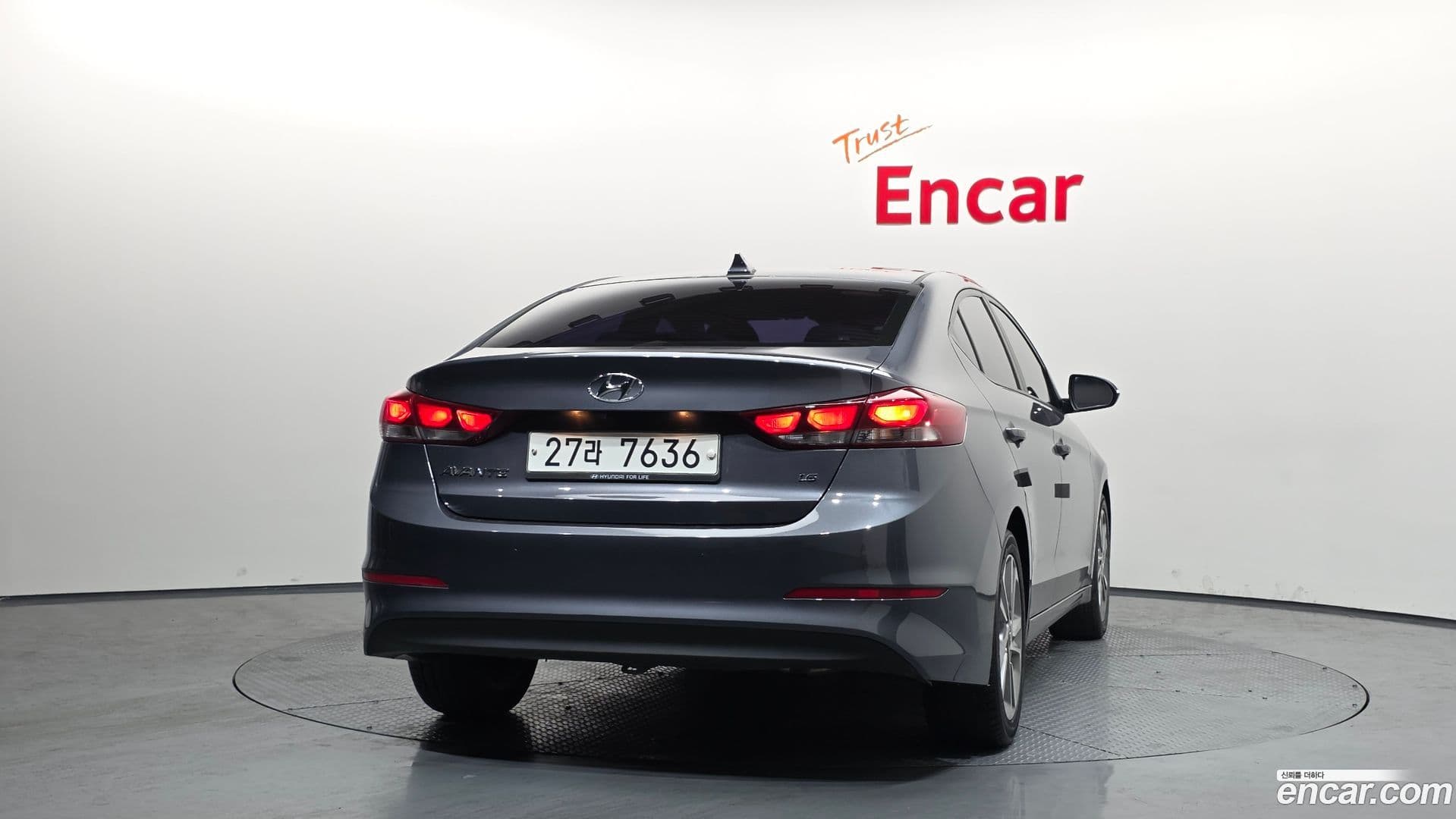 Main__Slider__Photo:AVANTE Hyundai 2017.7-3