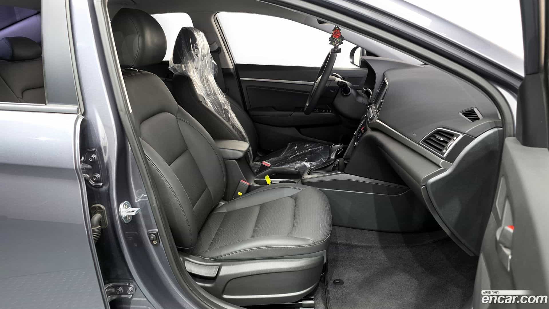 AVANTE Hyundai 2017.7-INNER-010