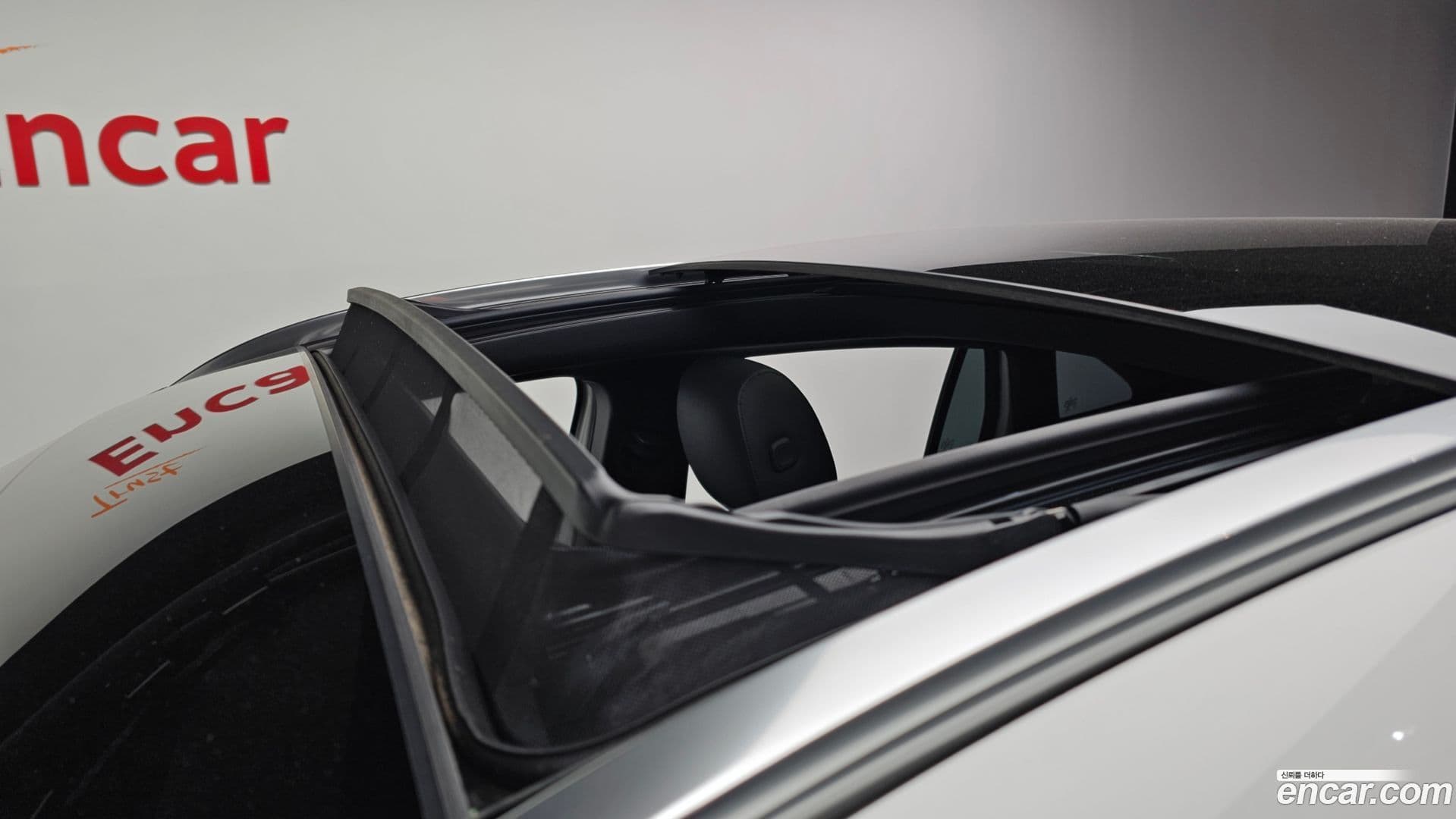 Main__Slider__Photo:GLA-Class Mercedes-Benz 2021.1-18