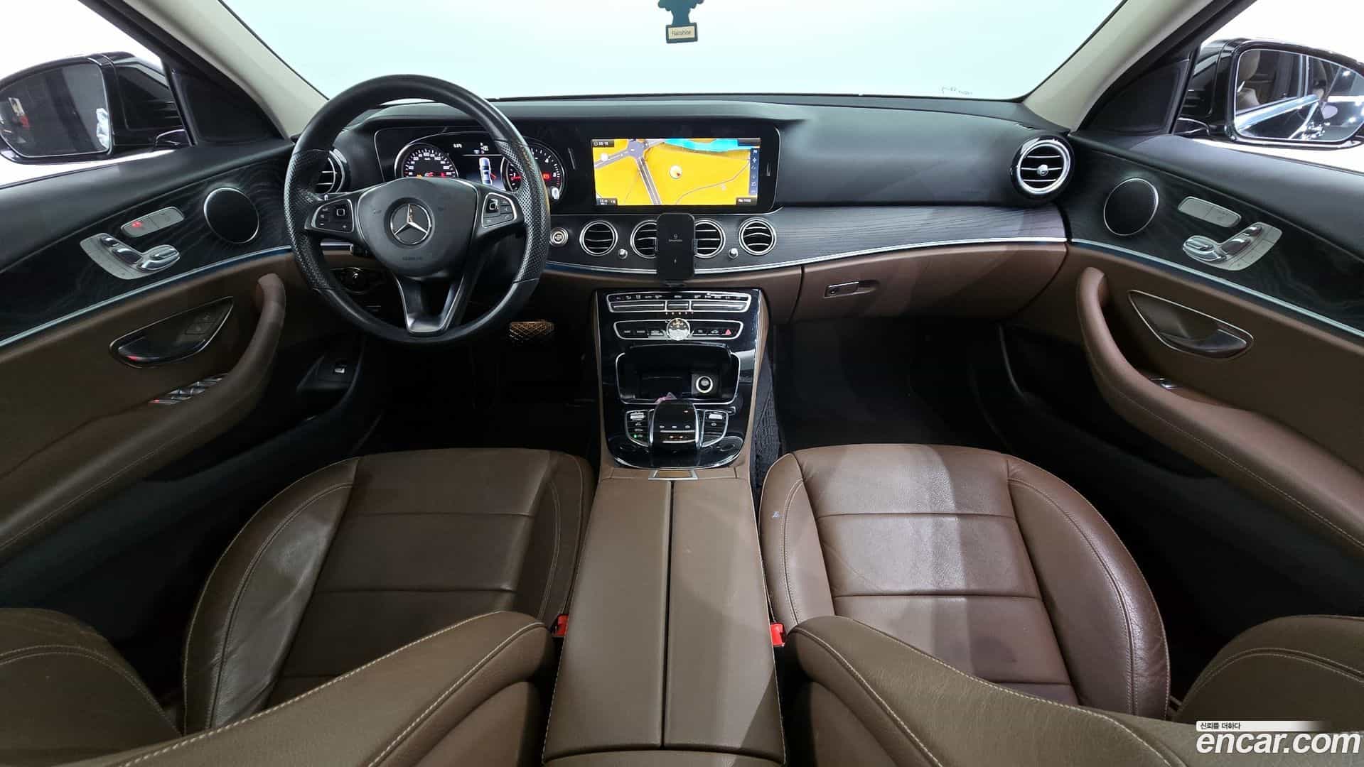 E-Class Mercedes-Benz 2017.0-INNER-007