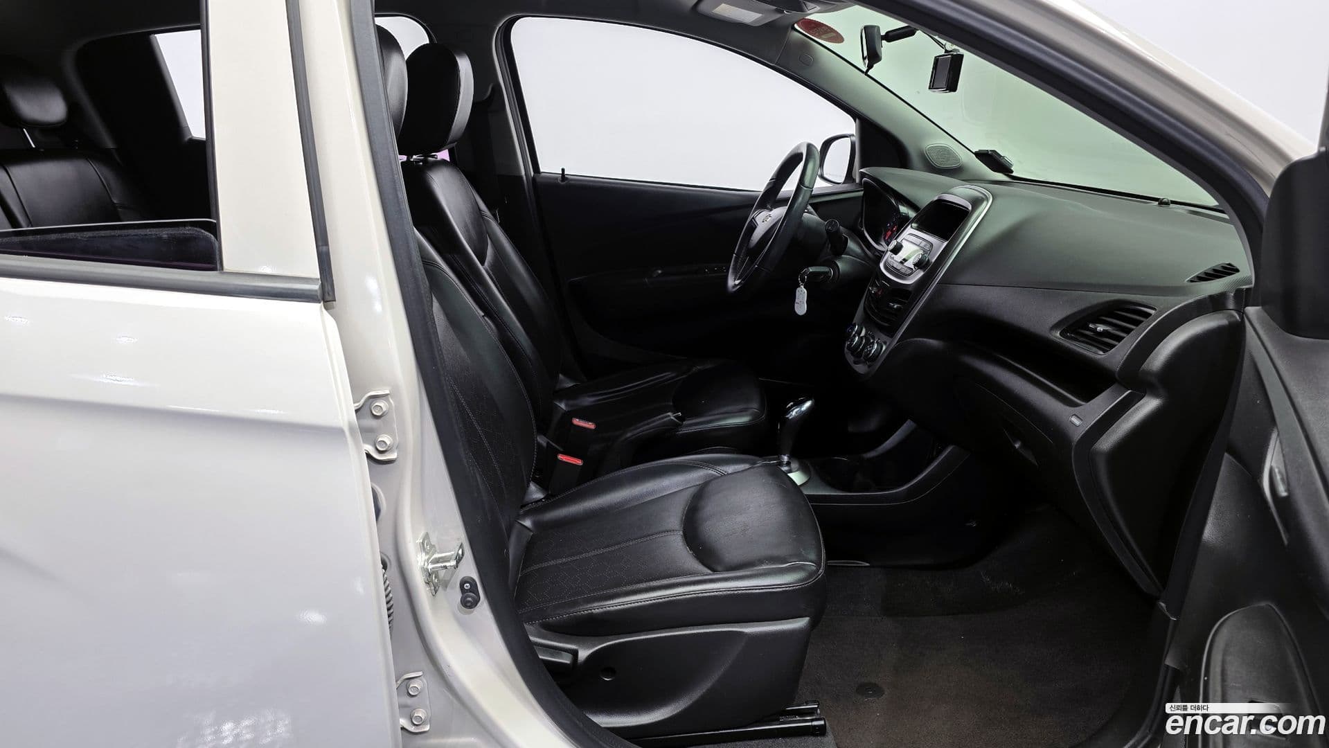 Main__Slider__Photo:Spark ChevroletGMDaewoo 2016.2-9