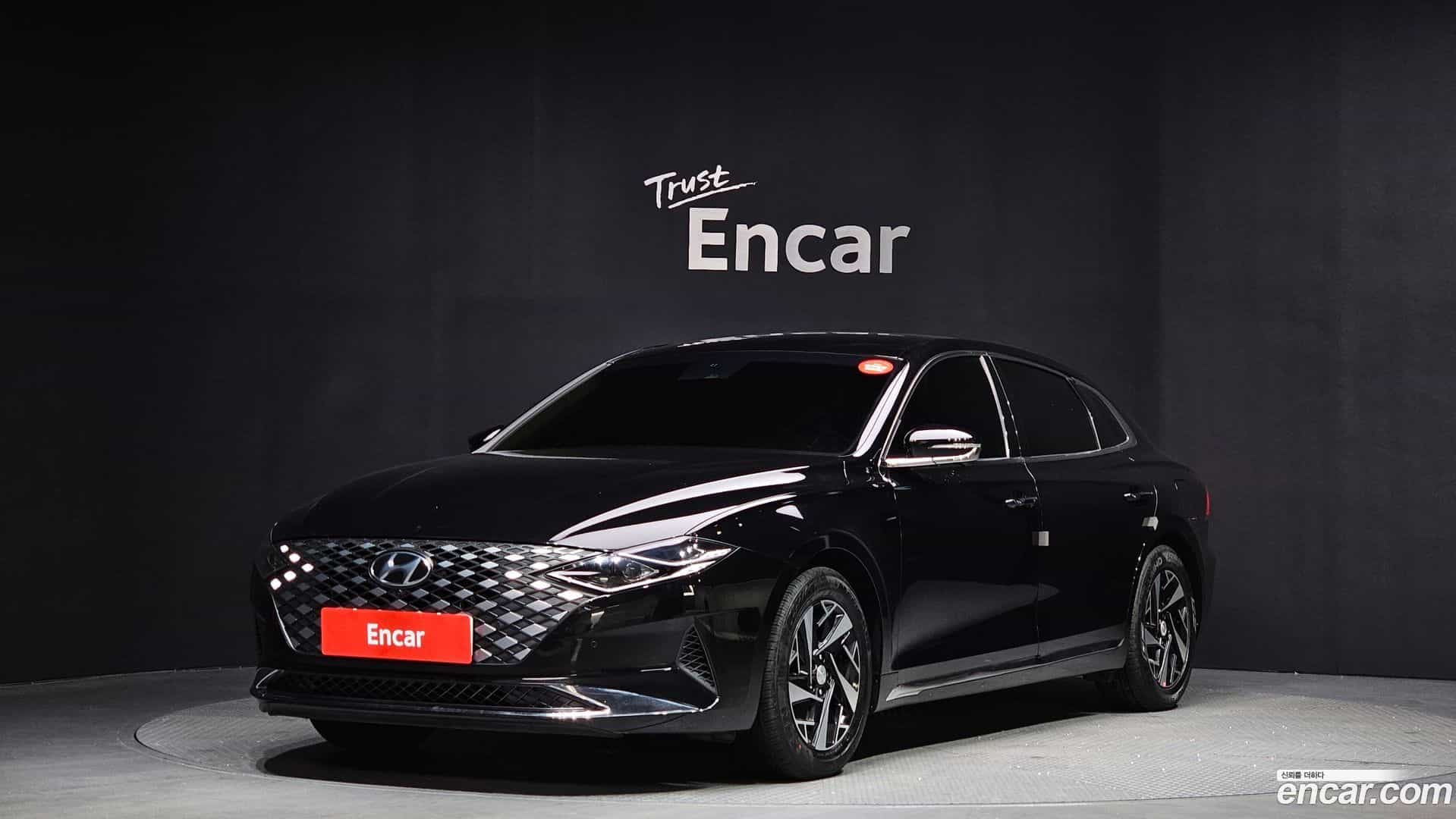 Grandeur Hyundai 2022.3-OUTER-001