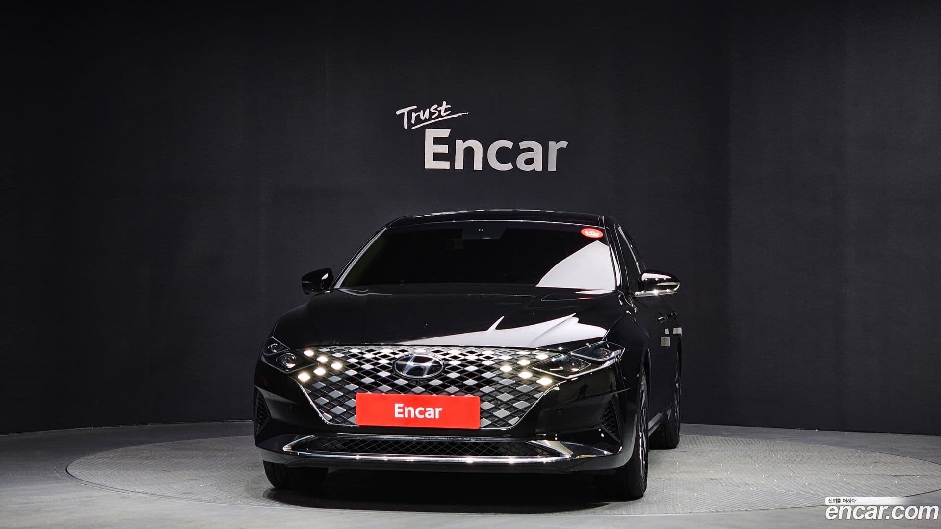 Main__Slider__Photo:Grandeur Hyundai 2022.3-2