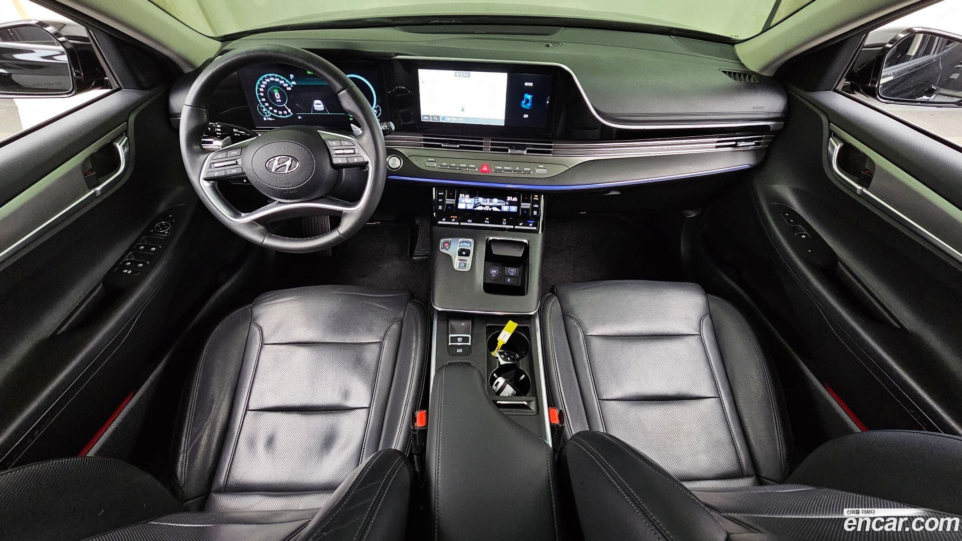 Main__Slider__Photo:Grandeur Hyundai 2022.3-6