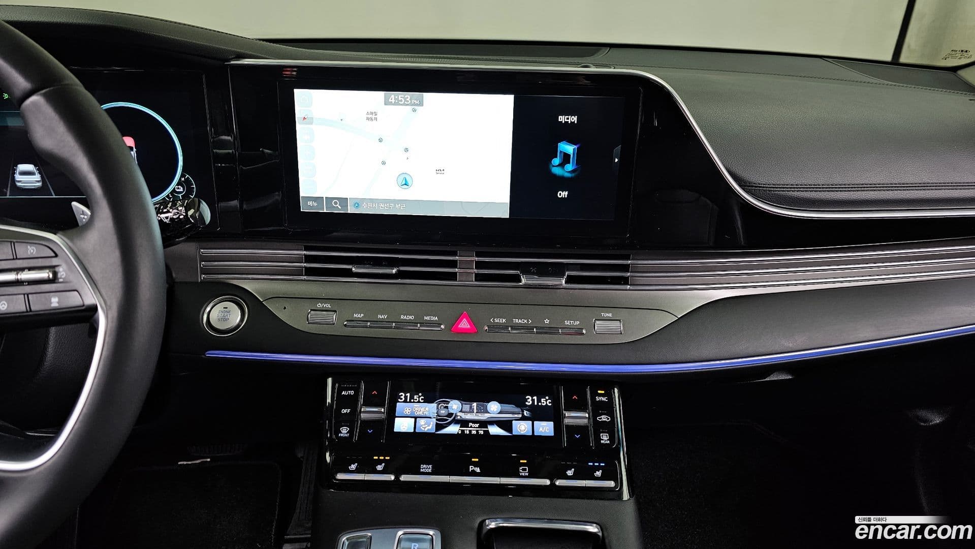 Main__Slider__Photo:Grandeur Hyundai 2022.3-13