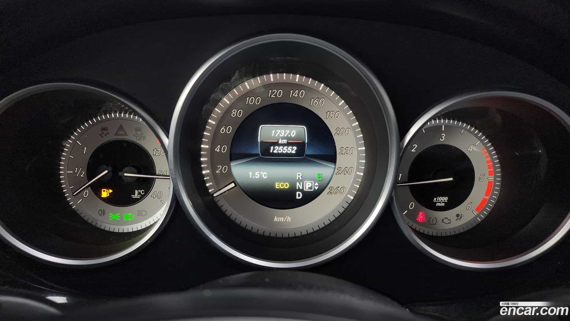 CLS-Class Mercedes-Benz 2017.2-INNER-008