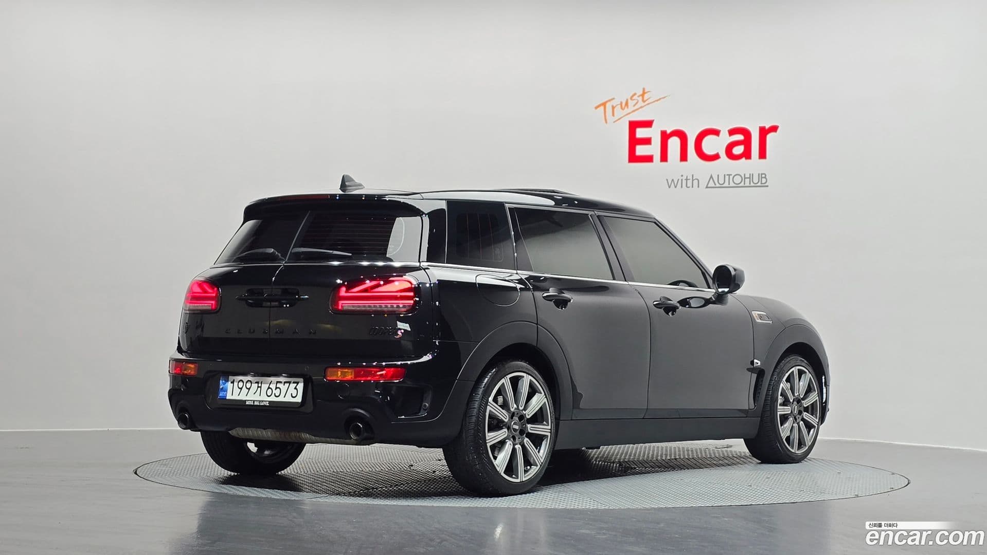 Main__Slider__Photo:Clubman Mini 2022.8-1