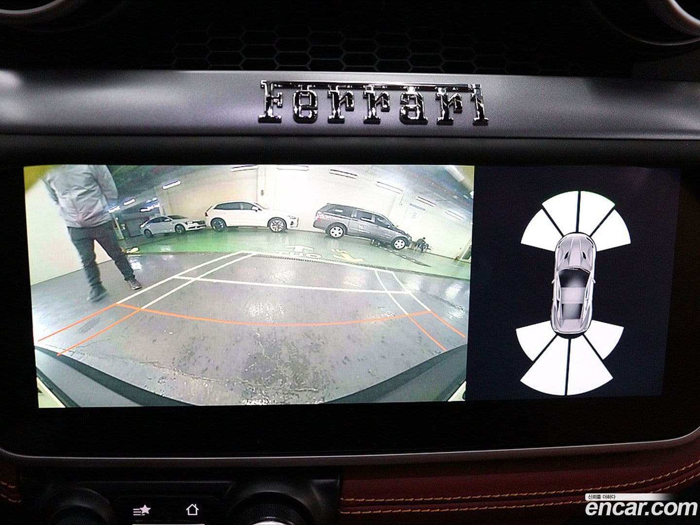 Main__Slider__Photo:Portofino Ferrari 2019.3-9