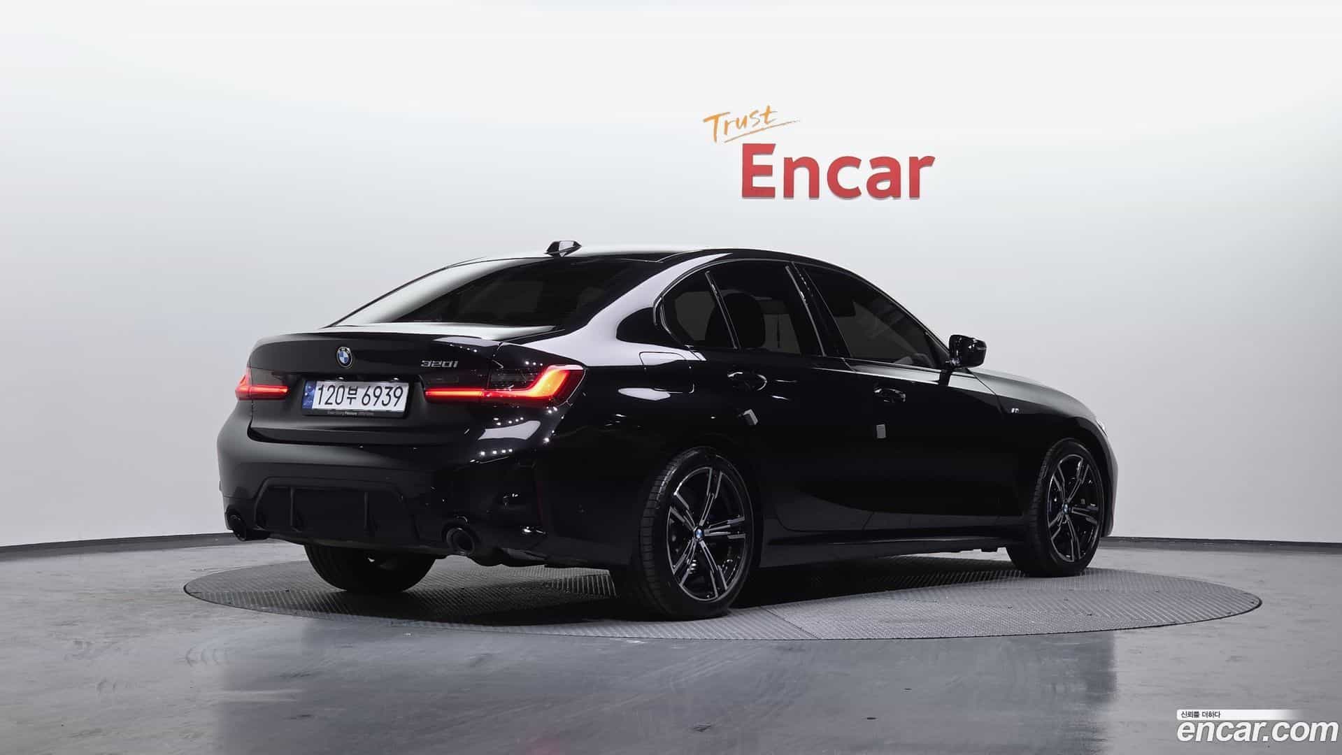 3-Series BMW 2023.9-OUTER-002