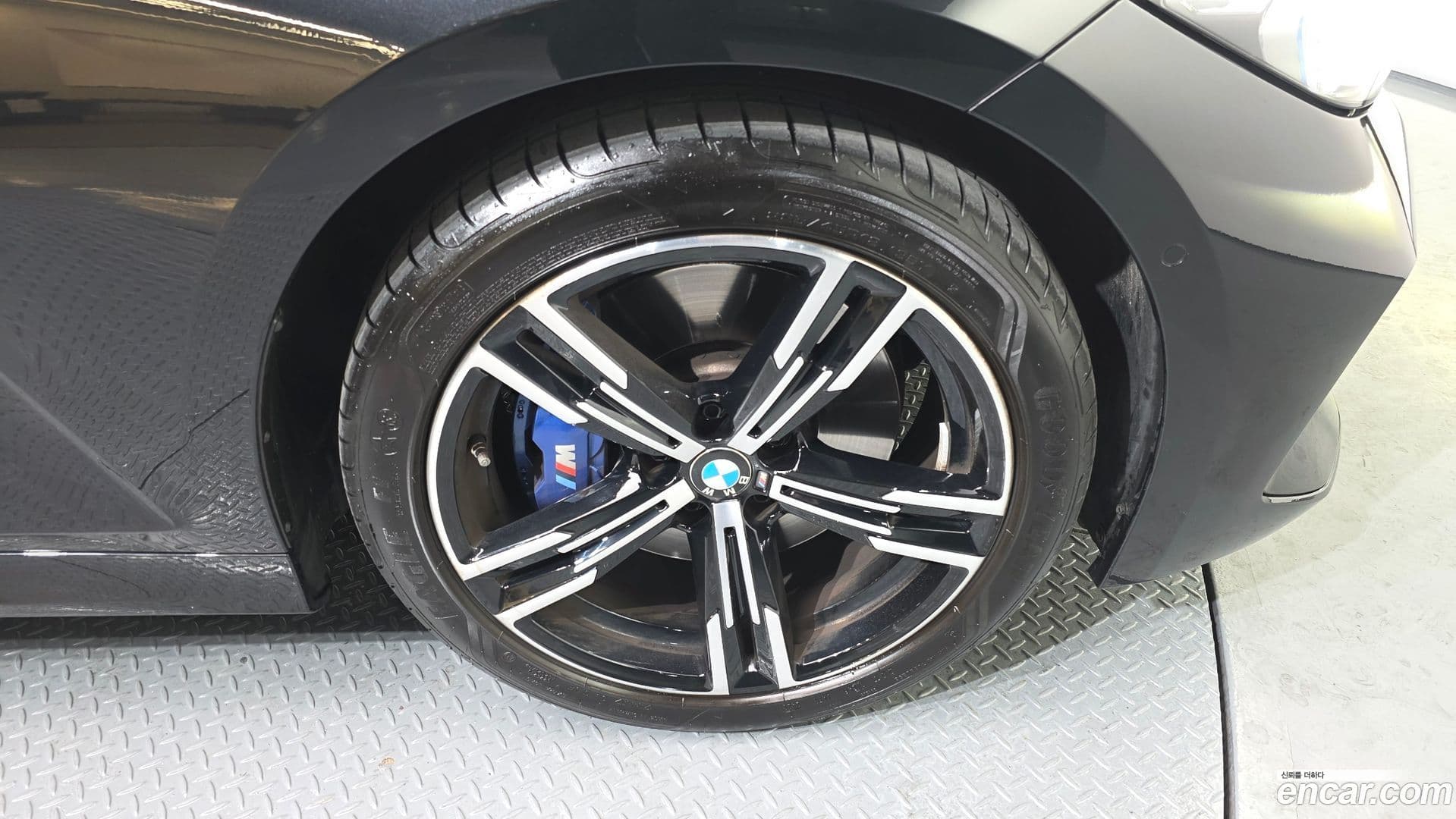 Main__Slider__Photo:3-Series BMW 2023.9-4