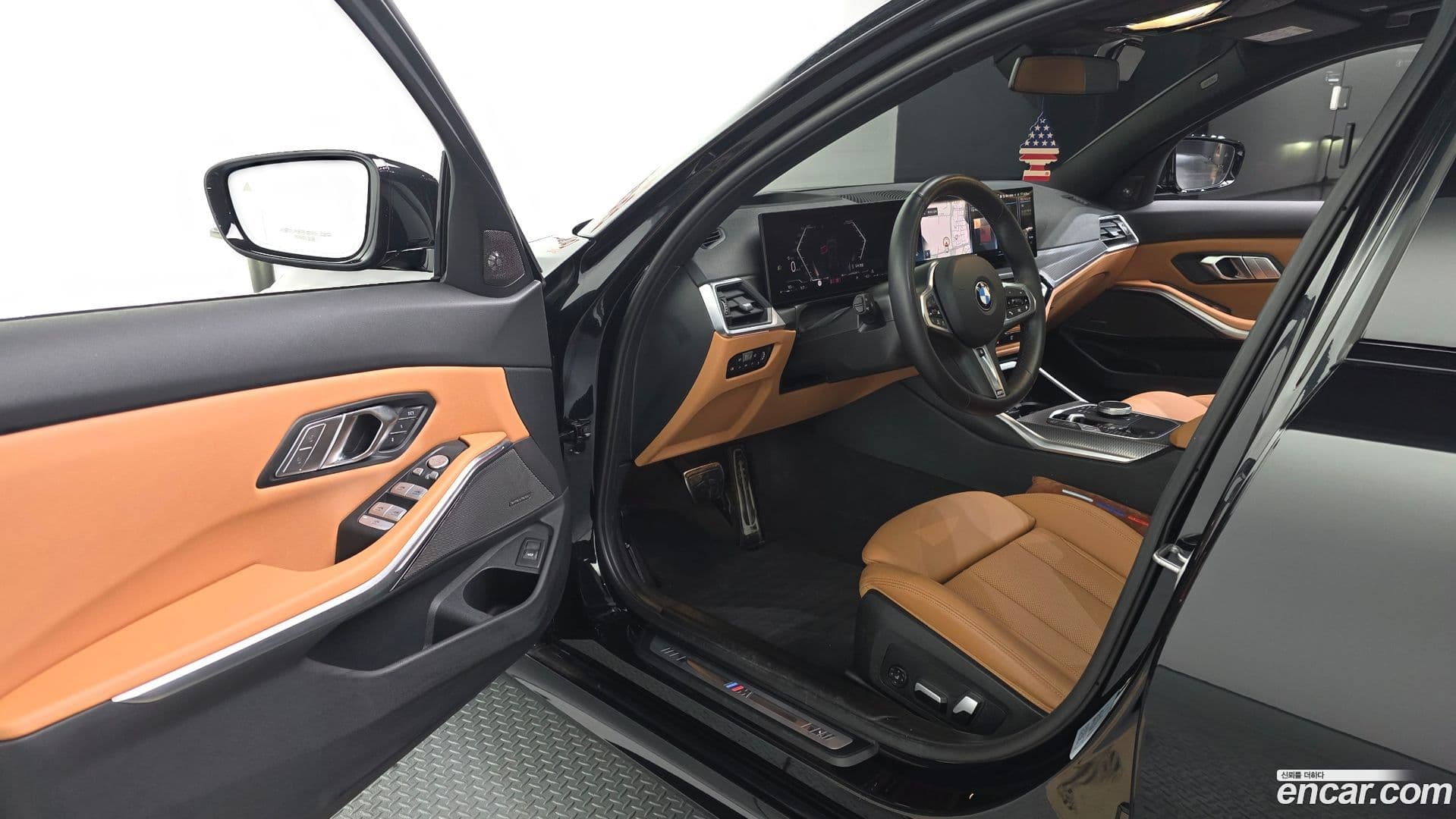 Main__Slider__Photo:3-Series BMW 2023.9-9