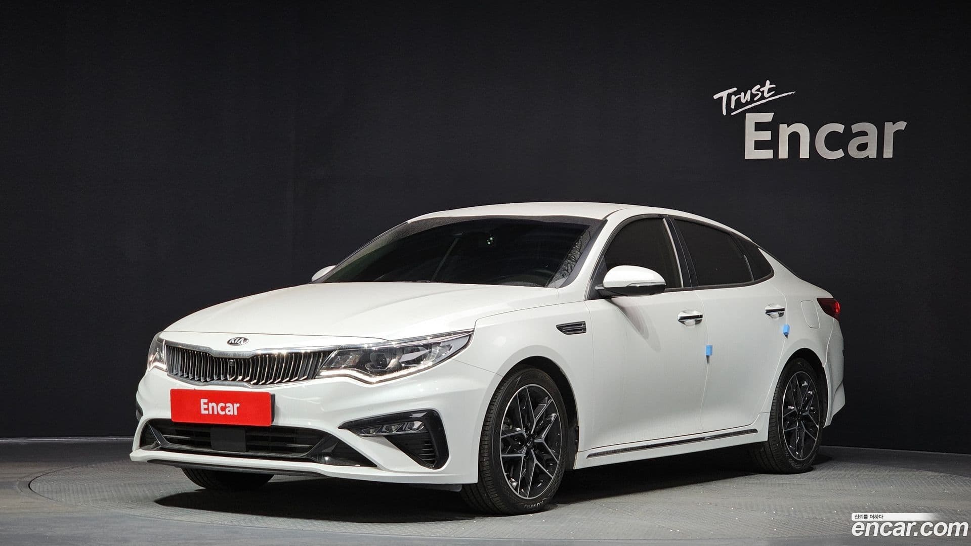 Main__Slider__Photo:K5 Kia 2018.2-0