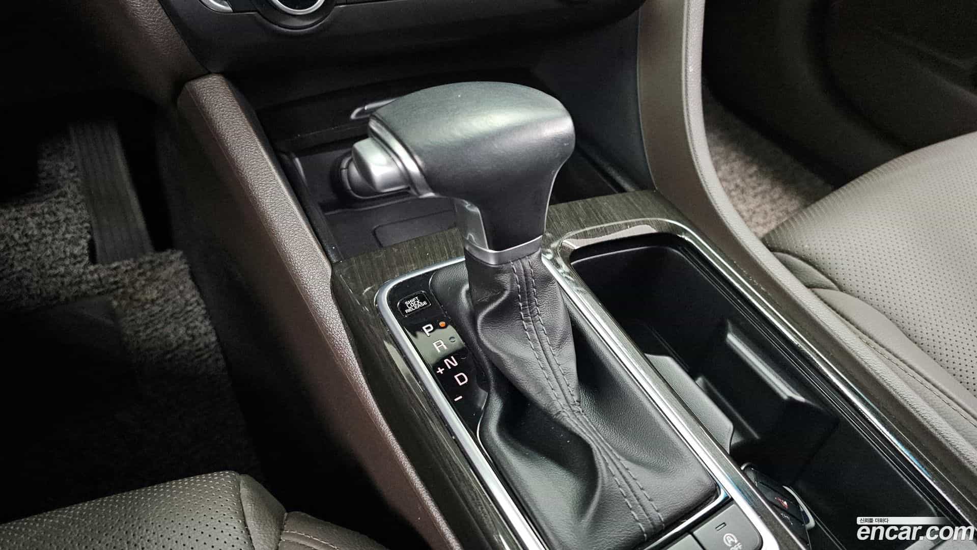 K5 Kia 2018.2-INNER-009