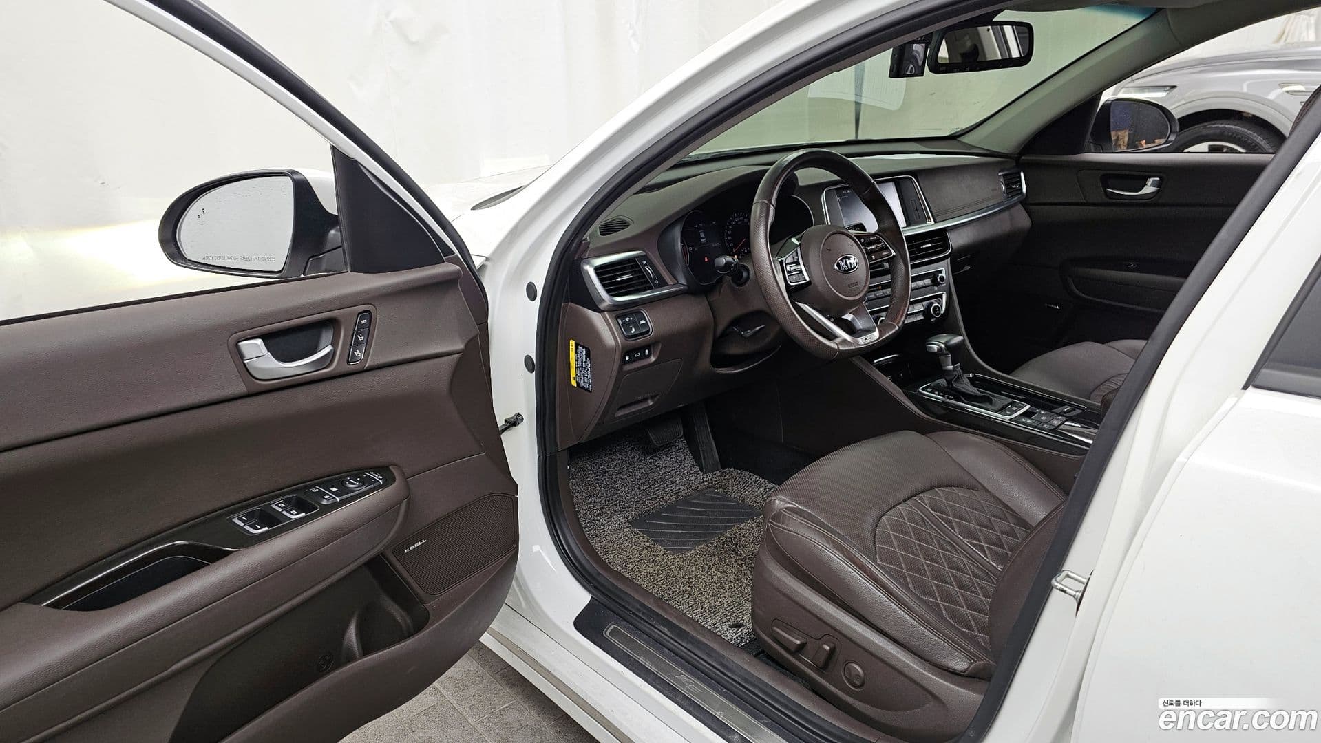 Main__Slider__Photo:K5 Kia 2018.2-9