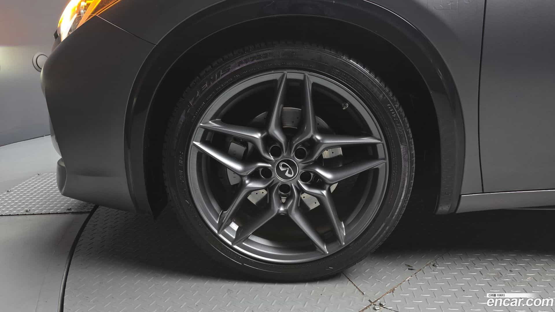 Q30 Infiniti 2017.11-OUTER-005